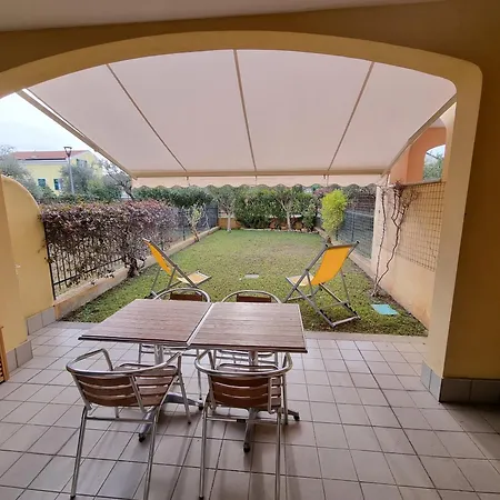 La Casa Di Freddy Apartment *